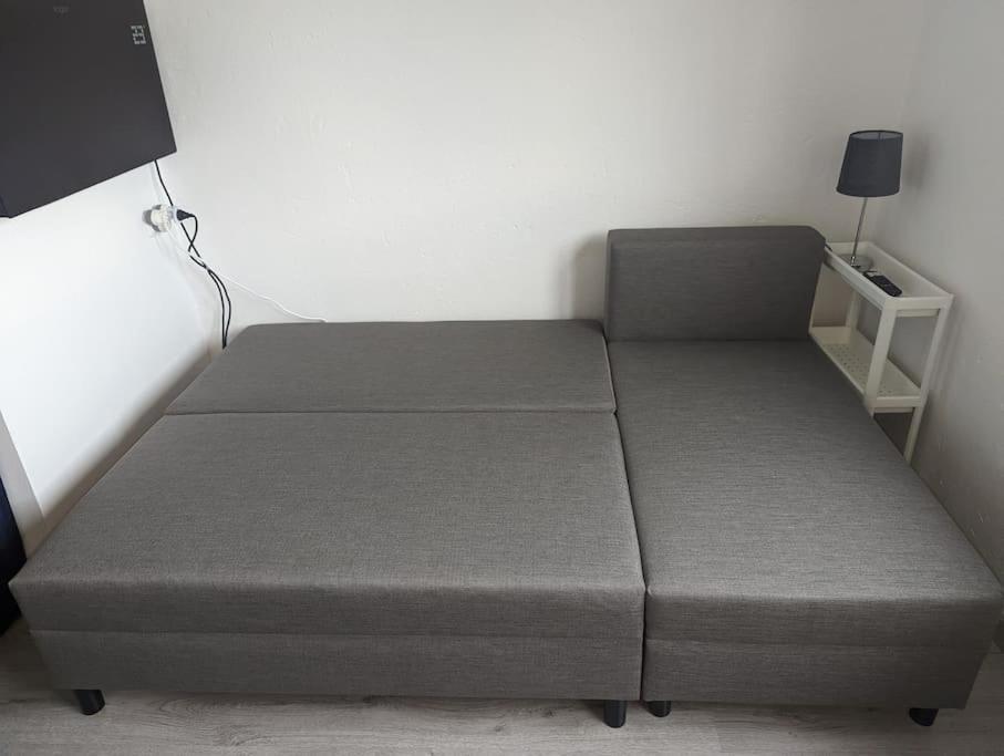Lovely Studio With Free Parking On Premisis Asten Exteriör bild