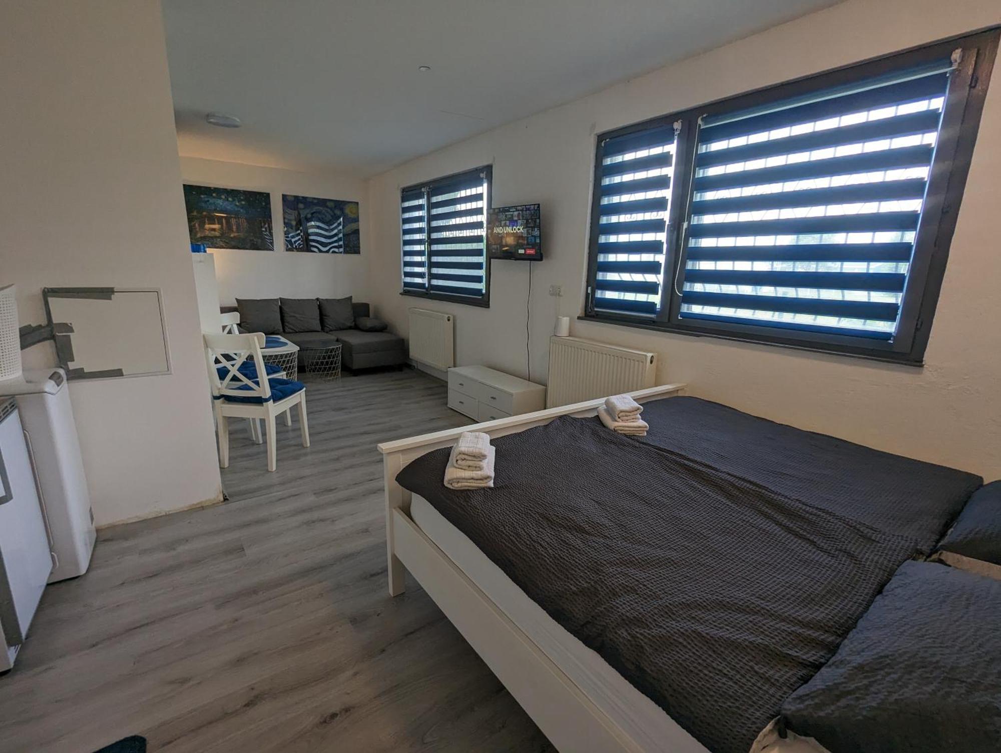 Lovely Studio With Free Parking On Premisis Asten Exteriör bild